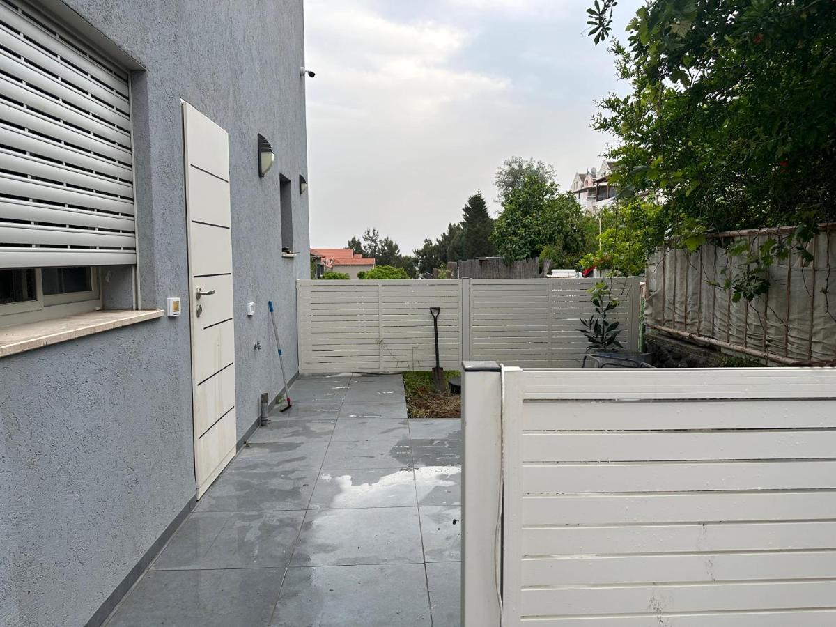 חניתה Apartamento Kiryat Shemona Exterior foto